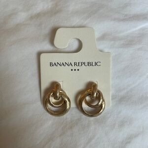 Banana Republic NWT Gold Linked Double Loop Earrings